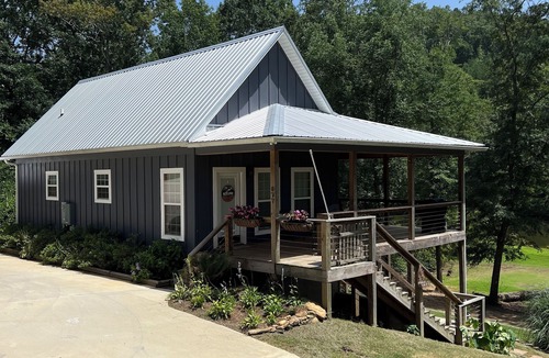Crane Hill Cabin | 3-bedroom, 2-bathroom lake house on Lewis Smith Lake located in Crane Hill, AL