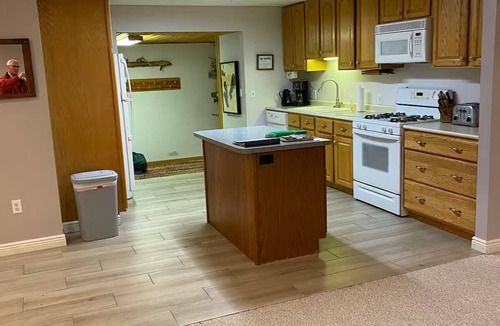 Indian River Cottage | 3-bedroom cottage in downtown Indian River Perfect for large families