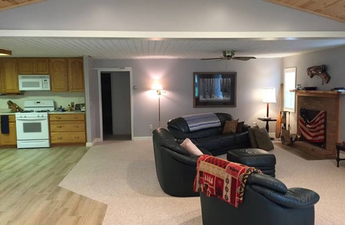Indian River Cottage | 3-bedroom cottage in downtown Indian River Perfect for large families