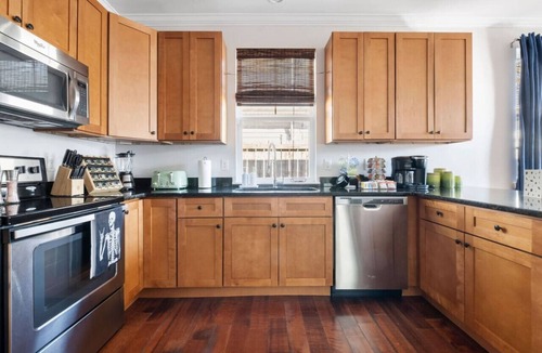 North Charleston House | 3 Bedroom Home - 10 Min. to Downtown
