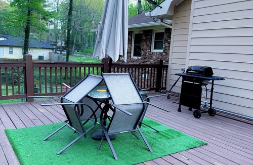 Snellville House | 3-bedroom house in charming Snellville with cool AC breeze