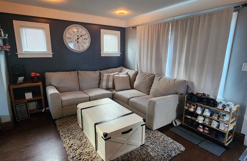 Lincoln Park House | 3-bedroom house in charming Lincoln Park with AC
