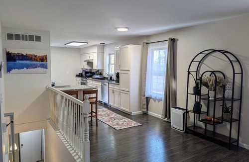 Grawn House | 3 Bedroom house w/lake access, hot tub and pet friendly!