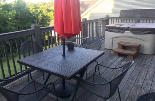 Taylorsville Cottage | 3 Bedroom Lake Refuge along the Kentucky Bourbon Trail