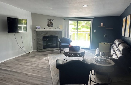 Evening Shade House | 3 bedroom on private lake, near tenkiller lake, additional space for RV 30amp