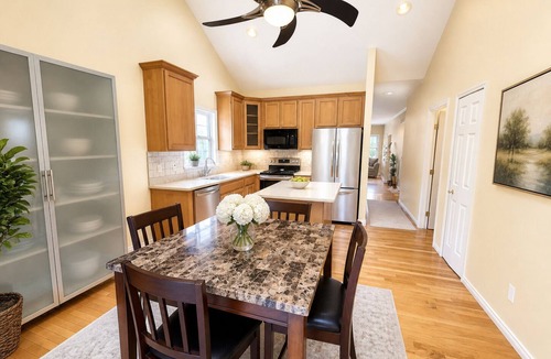Sterling Heights House | 3-bedroom townhome with waterviews in Sterling Heights close to everything
