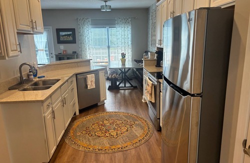 Knoxville House | 3-bedroom townhome ten minutes from UT campus. Total fresh remodel.