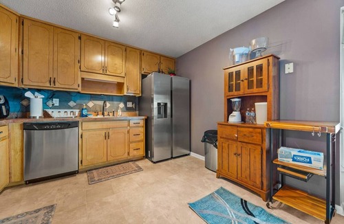 Stockbridge House | 3 BR 2BA Home Near Piedmont Hospital & Amphitheater