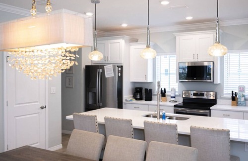 Ono Island Villa | 3 br, gulf view, beach club, pools, gym, hot tub