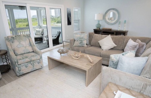 Ono Island Villa | 3 br, gulf view, beach club, pools, gym, hot tub
