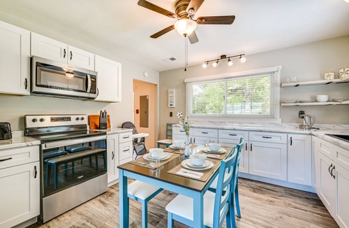 Somerset House | 3 Mi to Burnside Marina: Lake Cumberland Getaway