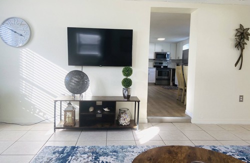 Bay Harbor Estates House | 3 miles to beach, hot tub & fenced yard for pup