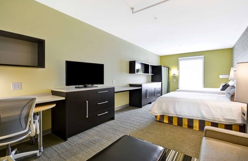 Rock Hill Hotel | 3 Pet-Friendly Units w/Pool + Kitchen Near Glencairn Garden & Riverwalk