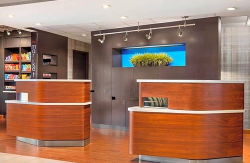 Springfield Hotel | 3-Star Hotel ∙ Courtyard by Marriott Springfield