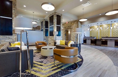 Cape Girardeau Hotel | 3-Star Hotel ∙ Drury Plaza Hotel Cape Girardeau Conference Center