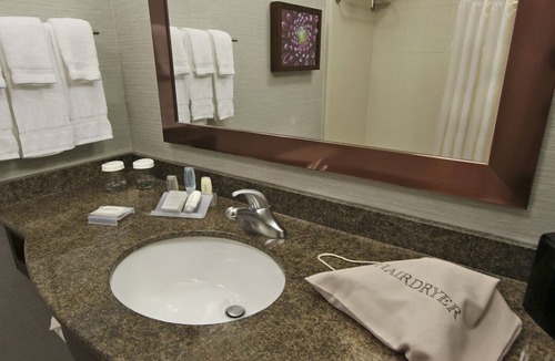 Covington Hotel | 3 Suite Rooms Near Attractions for Adventure Seekers - with Swimming Pool!