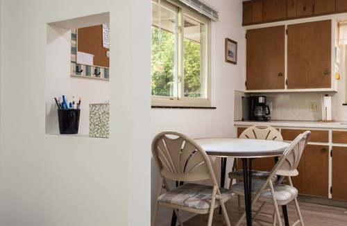 Holland House | 30% OFF SPECIAL! LAST MINUTE OPENING!