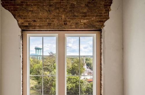 McMinnville Condo | 306-The Library
