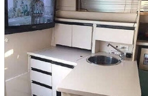 Bay City Boat Rental | 32ft carver boat.Beautiful cabin on the river.enjoy the peace and quiet.