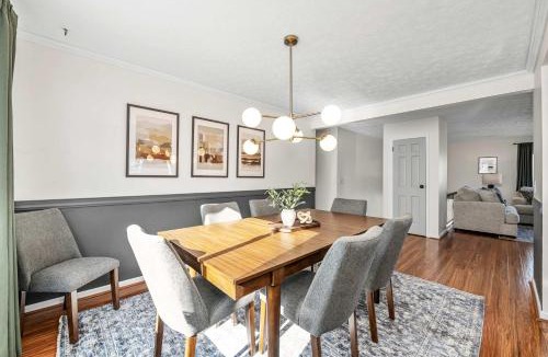 Parkdale House | 3491 Danbury Rd, Fairfield