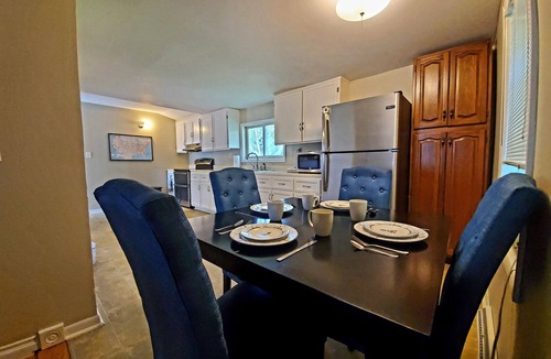 Sault Ste. Marie House | 3blks to LSSU ~ 1mi to Downtown & Soo Locks ~ PET FRIENDLY!