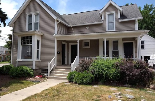Plymouth House | ★3min To Kellogg Park★1BR★ Plymouth ★ ParkingW/D★