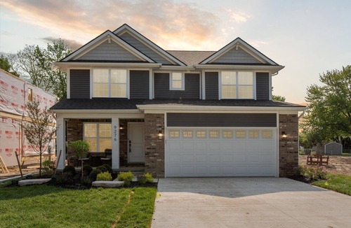 Plymouth House | 3mins DT/Hot tub + Fire Pit + BBQ/ Game Room/ 500Mbp/4 Bedroom/ Office