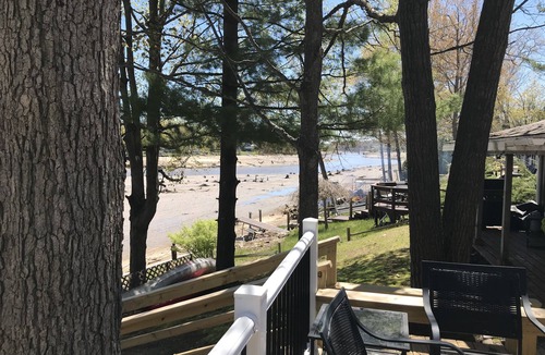 Hope Cottage | 4/2 House on Old Wixom Lake, Sleeps up to 11.