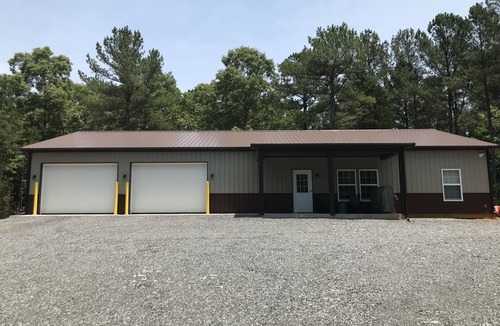 Hardin House | 4 Bedroom, 2 bath, newer home located 2 from Jonathan Creek/Kentucky Lake.