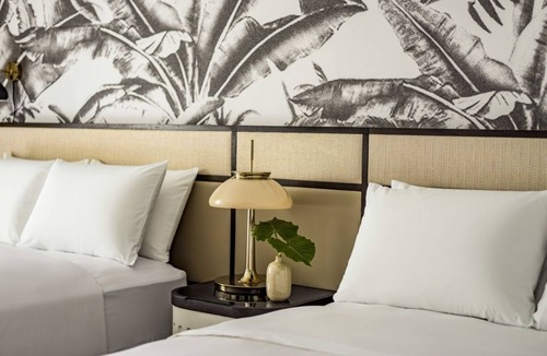 Hunt Club Hotel | 4 Chic Rooms Near Championship Golf Courses - Relaxing Escape
