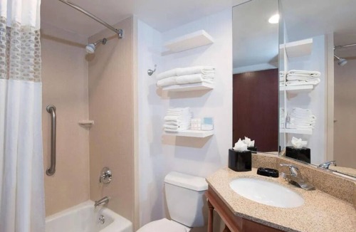 Thurston Hotel | 4 Cozy, Budget-Friendly Rooms w/Complimentary Hot Breakfast & Onsite Parking