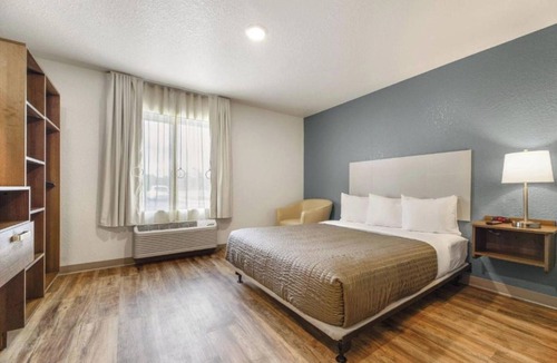 Newnan Hotel | 4 Cozy Studios w/Kitchen & Onsite Laundry
