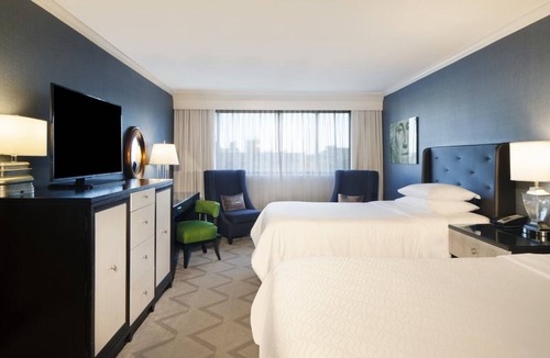 West End Hotel | 4 Double Room Units Close to Kennedy Center for Performing Arts