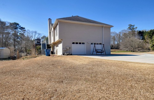 Loganville Apartment | 4 Mi to Downtown: Wfh-friendly Loganville Studio