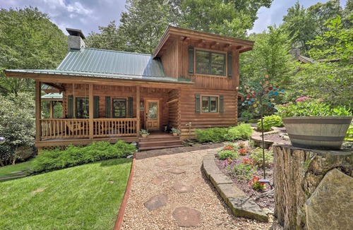 Banner Elk Cabin | 4 Mi to Sugar Mtn: 'Rocky Creek Cabin' w/Hot Tub