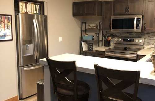 Boyne Falls Condo | 4B/4B TRUE SKI-IN/SKI-OUT Slopeside Condo @ Disciples Ridge - Fully Renovated