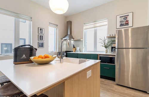 Buena Vista Apartment | 4BDR Suite w/Private Rooftop | Mins from Broadway
