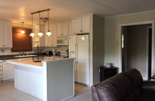 Lakeland House | 4BR/2BA And 2 Living Areas. Large Deck. Double Dock Sleeps 10