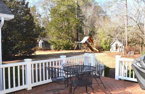 Athens House | 5 bed - Beautiful - 3 mi to UGA - 2026 Football & 2027 Graduation