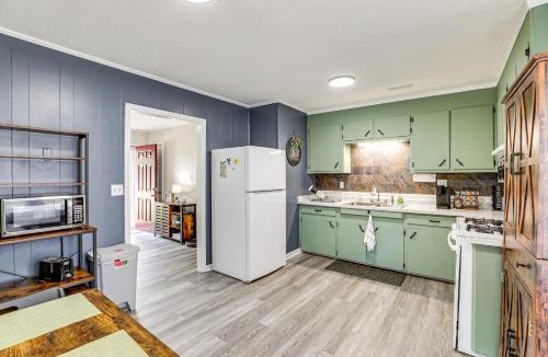 Walterboro House | < 5 Mi to Dtwn Walterboro: Grill, Game & More!