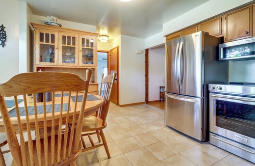 Monroe Cottage | 5 Mi to Lake Erie! Cozy Monroe Home & Private Yard