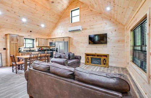 Cave City House | 5 Mi to Mammoth Cave: Peaceful Retreat w/Fire Pit