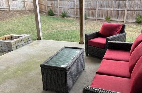 Fletcher House | 5 min from Asheville Airport, 4 BR with pool table