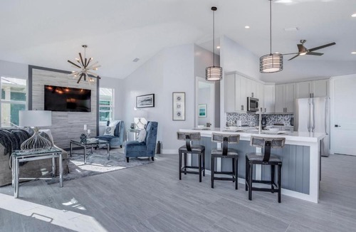 Mid Island House | 5541 Palmetto Street by Coastal Vacation Properties