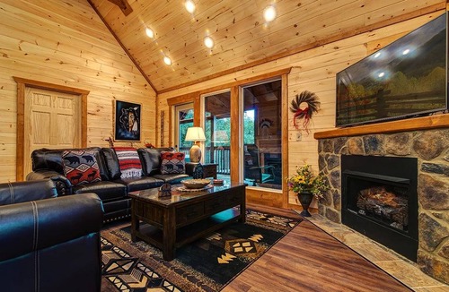 Pigeon Forge Cabin | 56 m² Cabin ∙ 1 bedroom ∙ 4 guests