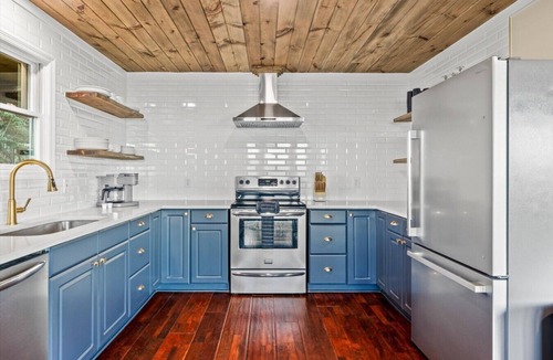 Cosby Cabin | 5BR*Hot Tub*Game Rooms*Incredible Views+Privacy!