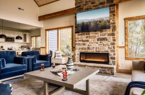 Sevierville Cabin | 5BR Summer Retreat|Pool,Hot Tub,Theater,A+ Views