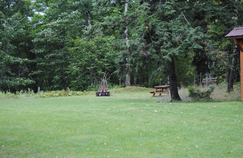 L'Anse Cabin | 6-bedroom lodge with private lake and 200 pristine acres of forest.