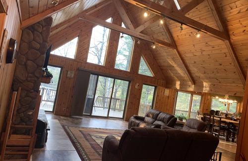 Rhinelander Ski Chalet | 6 Bedroom Private Executive Chalet