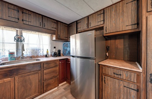 Radcliff House | 6 Mi to Fort Knox! Rural Family Home, Pets Welcome